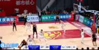 很激烈！陈国豪大帽后王少杰送出补扣 顾全长传沈梓捷暴扣回应